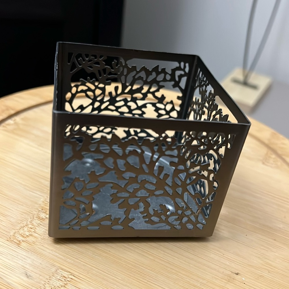 Dark silver (pewter) candle holder NWT